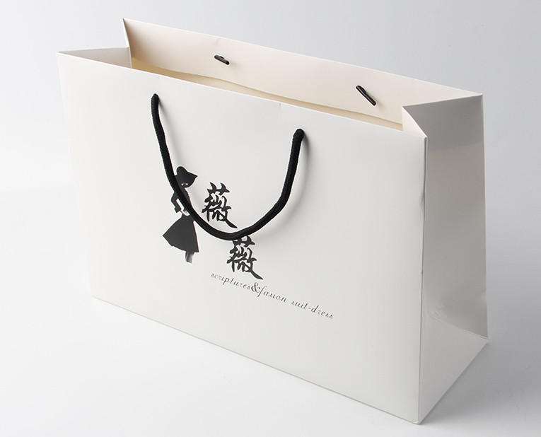 手提紙袋-廣州駿業(yè)包裝實(shí)業(yè)有限公司 手提紙袋