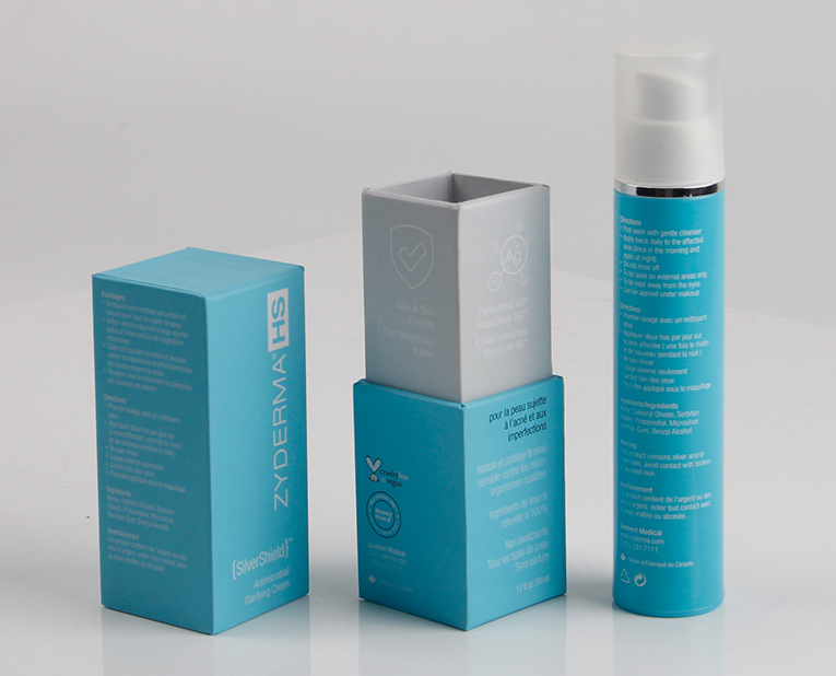 簡(jiǎn)約的化妝品包材在顏色上讓人感覺(jué)舒適。