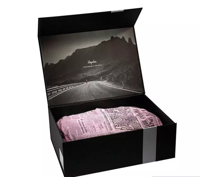 服飾包裝盒定制-廣州駿業(yè)包裝實(shí)業(yè)有限公司 服飾包裝盒定制