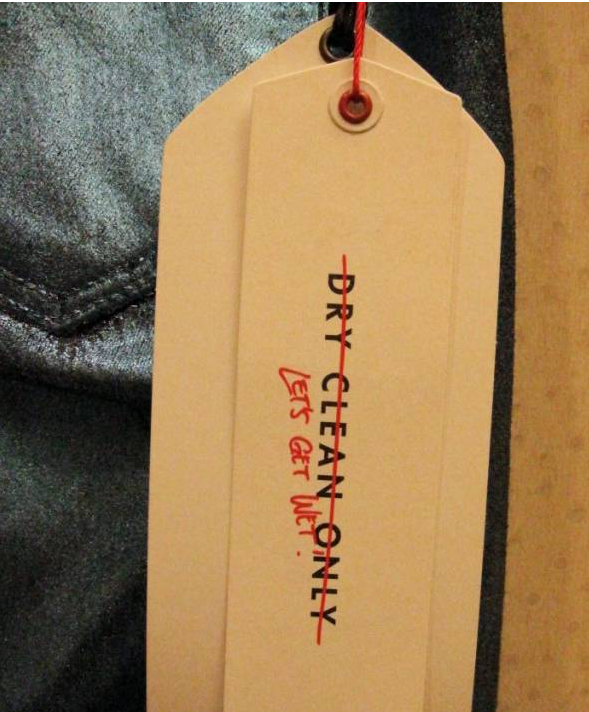 牛仔褲吊牌定做-廣州駿業(yè)包裝實(shí)業(yè)有限公司 牛仔褲吊牌定做