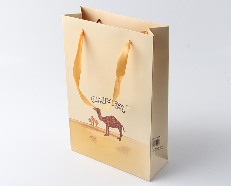 銅版紙紙袋訂制-廣州駿業(yè)包裝實(shí)業(yè)有限公司 銅版紙紙袋訂制