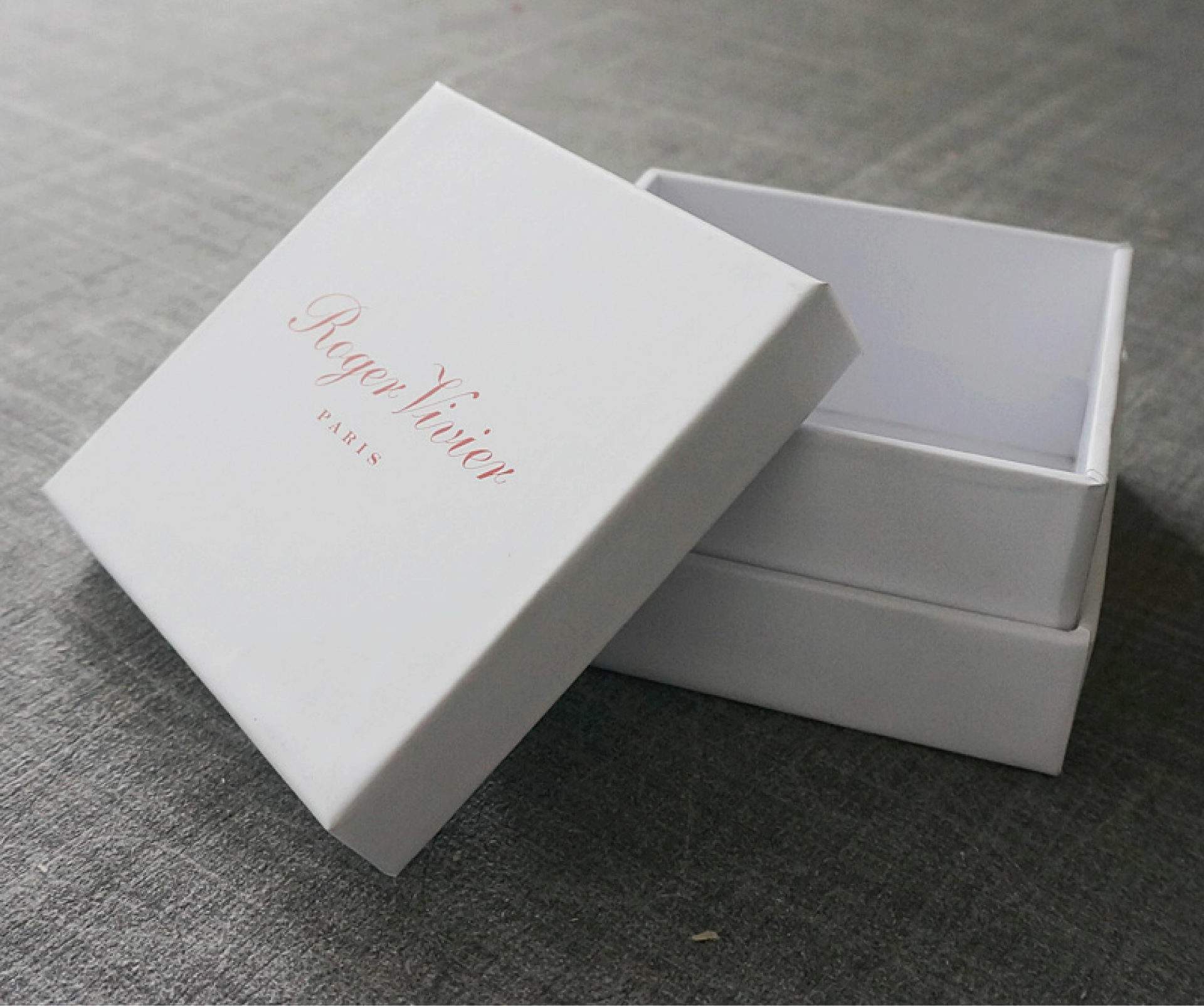 禮品包裝盒生產(chǎn)廠(chǎng)家-廣州駿業(yè)包裝實(shí)業(yè)有限公司 禮品包裝盒生產(chǎn)廠(chǎng)家