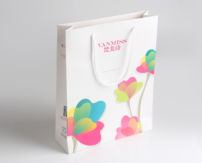 手提紙袋字體設(shè)計注意事項 手提紙袋字體設(shè)計注意事項