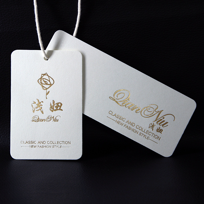 服裝吊牌定制廠(chǎng)家-廣州駿業(yè)包裝實(shí)業(yè)有限公司 服裝吊牌定制廠(chǎng)家