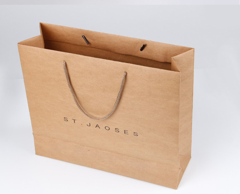 牛皮紙做成的手提紙袋 牛皮紙做成的手提紙袋