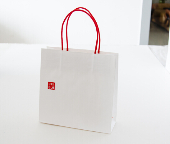 優(yōu)衣庫小型手提紙袋 優(yōu)衣庫小型手提紙袋