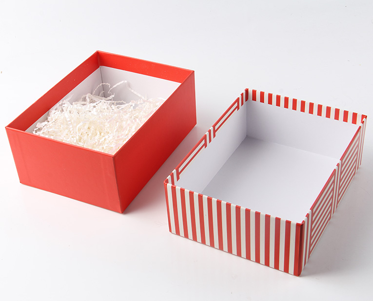 內(nèi)衣包裝訂做時紙張壓痕和線痕的組成因素 內(nèi)衣包裝訂做時紙張壓痕和線痕的組成因素