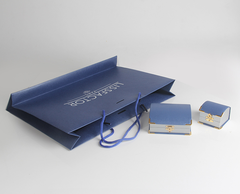 廣東禮品袋定做的覆膜工藝迎來綠色！