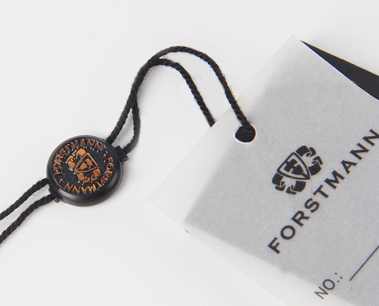 刮墨刀，沒聽過吧，這在襯衫價(jià)格標(biāo)簽訂制里面可是很重要的哦