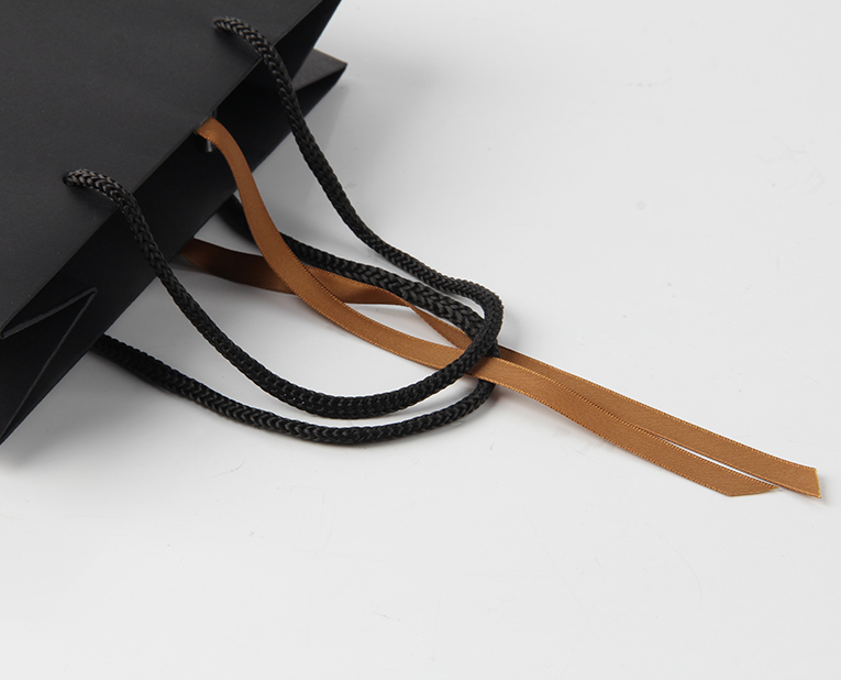 emmm，走入別工廠系列之&ldquo;保健品紙袋工廠的燙金之謎&rdquo;