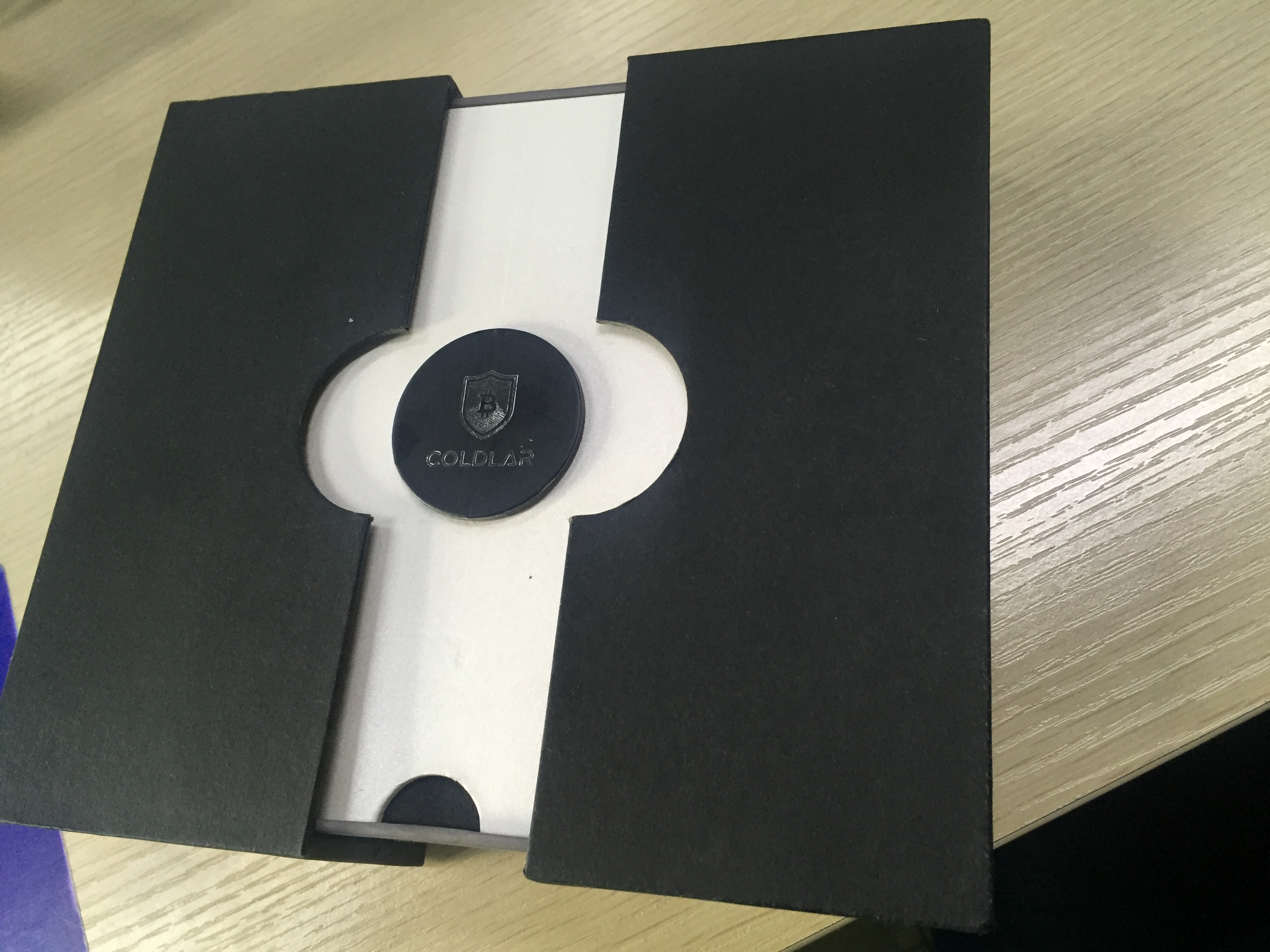 珠寶盒子廠家不說，你可能永遠(yuǎn)不知道，潮濕還能讓你丟錢