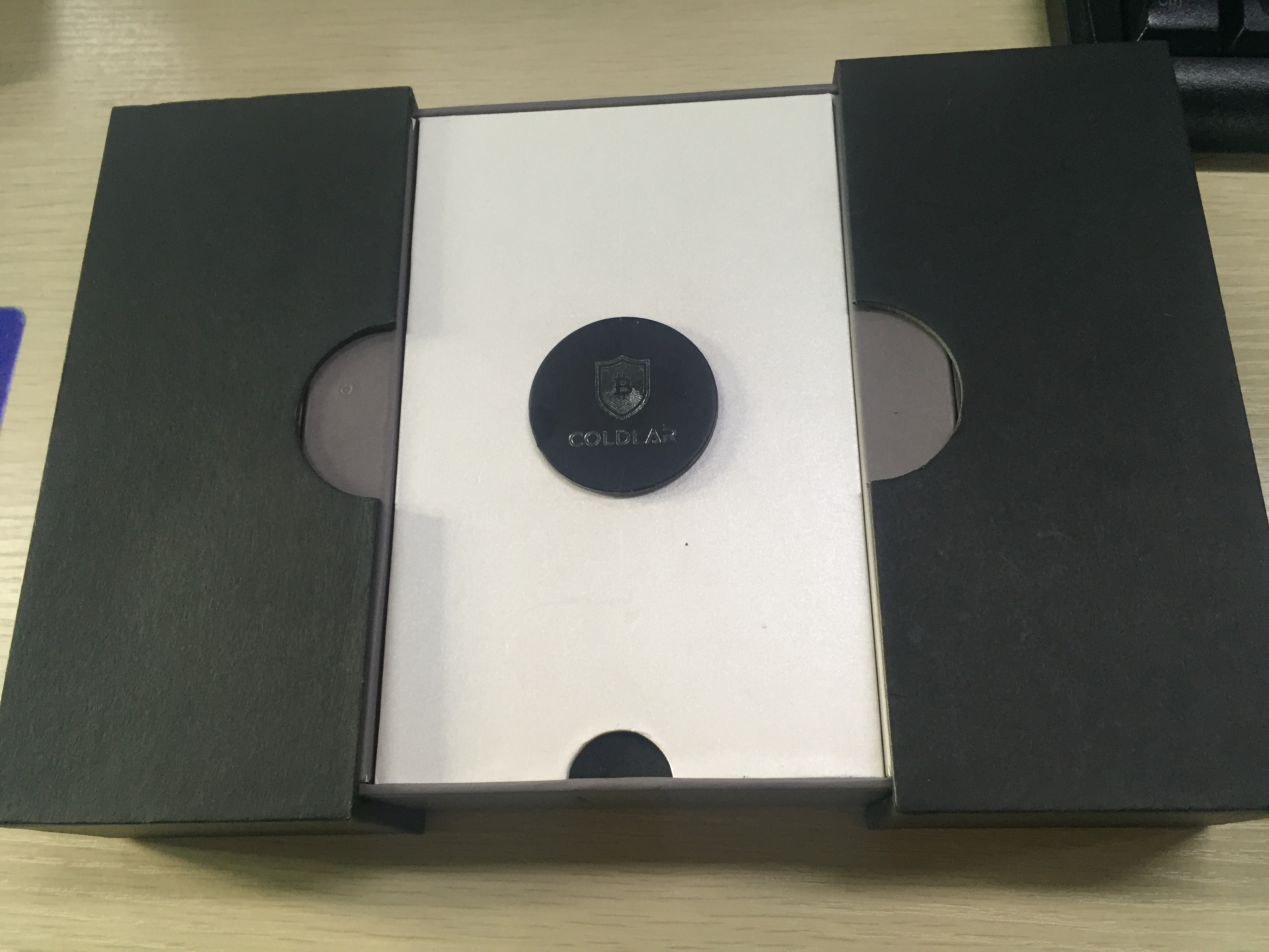 珠寶盒子廠家不說，你可能永遠(yuǎn)不知道，潮濕還能讓你丟錢