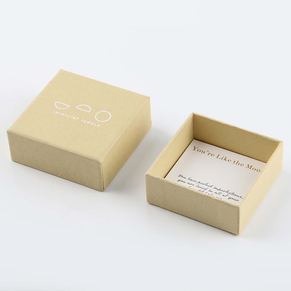 以免保健品精裝盒工廠受到輻射損失，增加款式或成為一出路