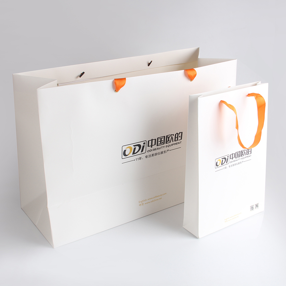 化妝品創(chuàng)業(yè)者的標(biāo)桿，紙袋工廠很榮幸見(jiàn)證了它的誕生