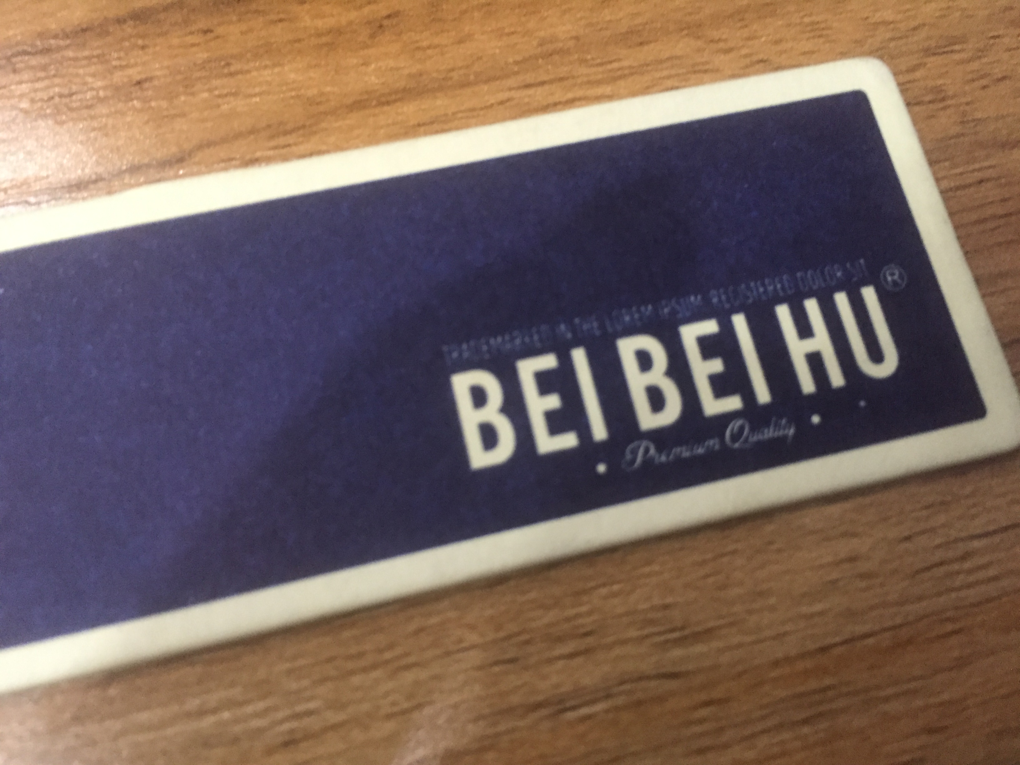 淺談一下高檔的領(lǐng)帶吊牌，這樣做有什么收益