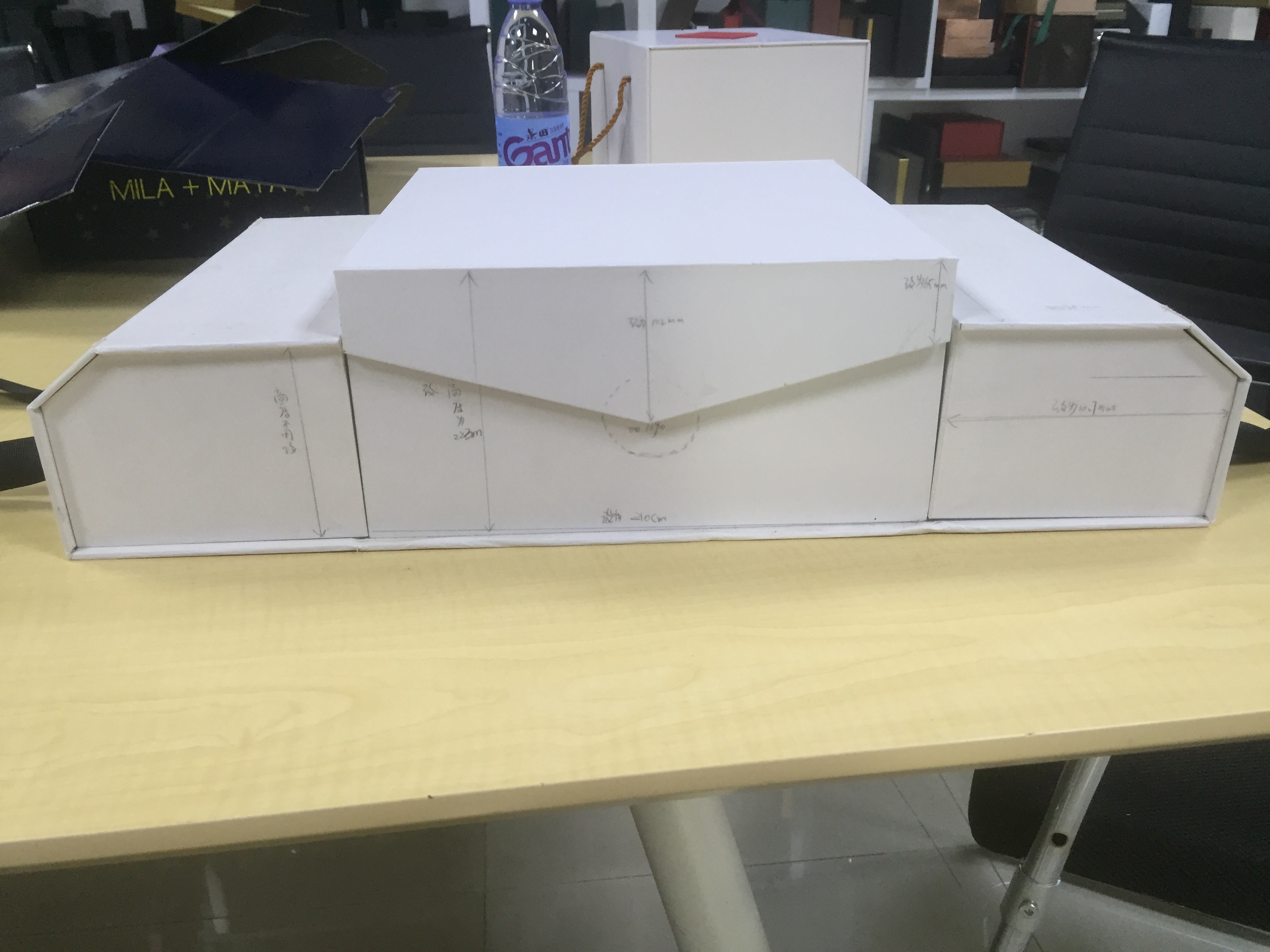 剖析復(fù)雜的月餅盒定制設(shè)計(jì)還能這樣玩出花來(lái) 剖析復(fù)雜的月餅盒定制設(shè)計(jì)還能這樣玩出花來(lái)