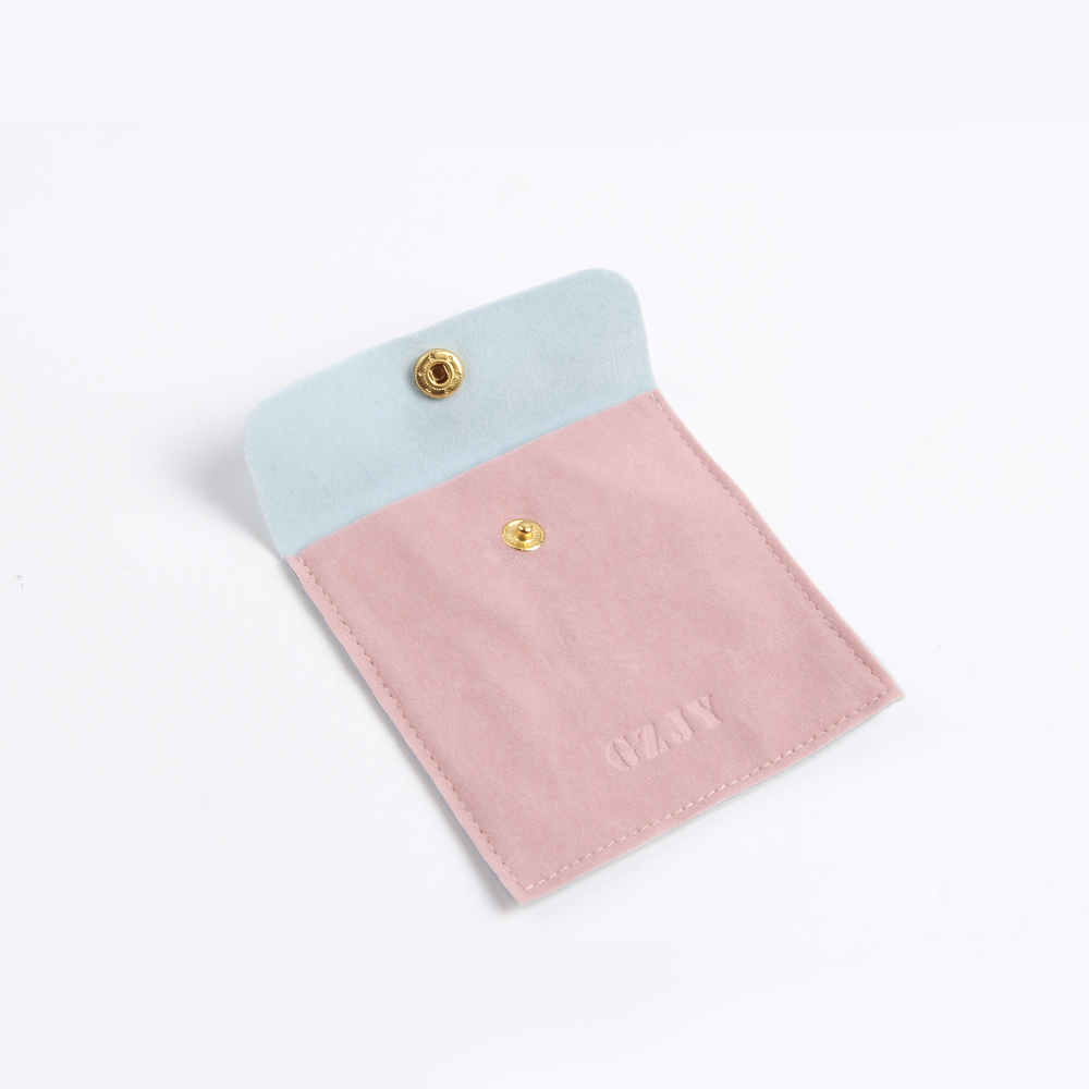 關(guān)于長(zhǎng)短毛的絨布袋定制設(shè)計(jì)優(yōu)劣比較 關(guān)于長(zhǎng)短毛的絨布袋定制設(shè)計(jì)優(yōu)劣比較